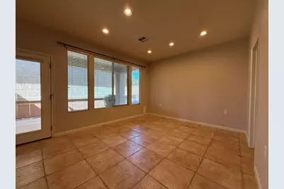 4694 S Tranquility Bay Dr, Saint George, UT 84790 - Photo 7