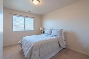 381 N Windsor Dr, Washington, UT 84780 - Photo 15