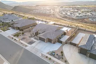 139 N Highland Pkwy, Washington, UT 84780 - Photo 57