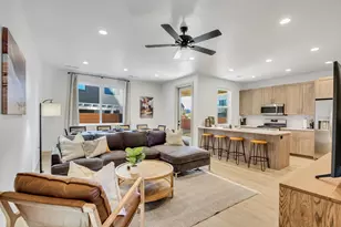 2420 Sage Dr, Santa Clara, UT 84765 - Photo 1