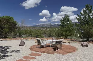 1215 W Emerald Dr, Saint George, UT 84770 - Photo 7