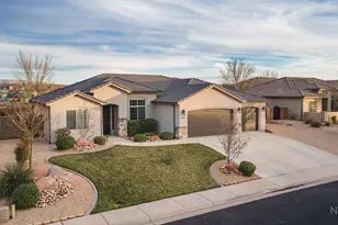 4347 W Bowler St, Hurricane, UT 84737 - Photo 5