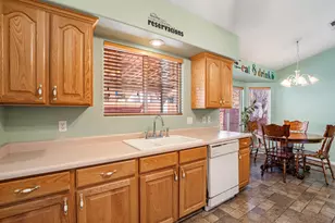 646 N 2450 E, Saint George, UT 84790 - Photo 11