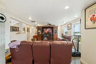 720 N Central St, Hildale, UT 84784 - Photo 5