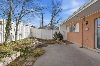 2199 Carriage Ln #5, Holladay, UT 84117 - Photo 17