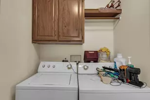 1526 N Dixie Downs Rd, Saint George, UT 84770 - Photo 19