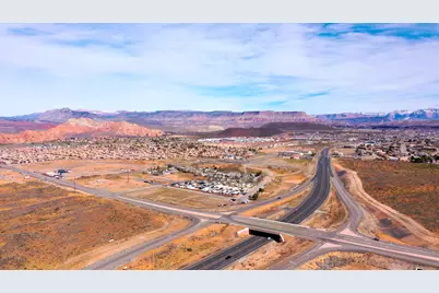 2900 W State St, Hurricane, UT 84737 - Photo 5