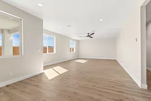 1862 N Chapman Dr, Washington, UT 84780 - Photo 29