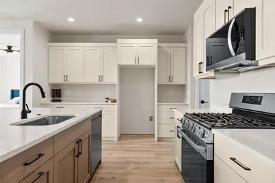 1862 N Chapman Dr, Washington, UT 84780 - Photo 7