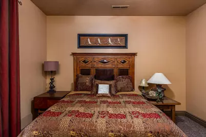 2263 Malaga Ave, Santa Clara, UT 84765 - Photo 11