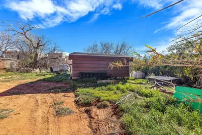 185 W Center St, Ivins, UT 84738 - Photo 9