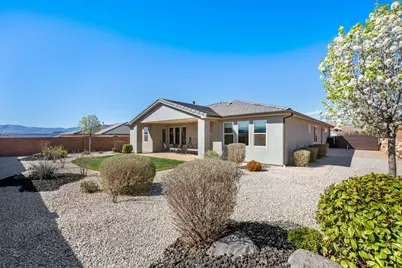 1024 E Roadrunner Dr, Washington, UT 84780 - Photo 41