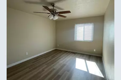 1004 W 180 S, Hurricane, UT 84737 - Photo 9