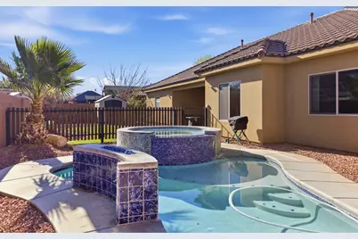 2527 S Wilson Dr, Hurricane, UT 84737 - Photo 3