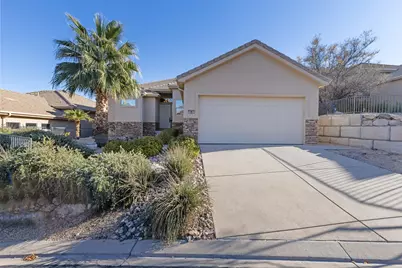 221 N Emeraud Dr #11, Saint George, UT 84770 - Photo 1