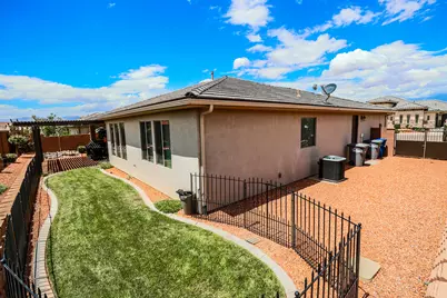 1228 E Gordon Ln, Washington, UT 84780 - Photo 19