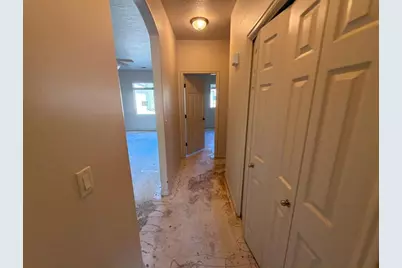 167 S 200 E #7, Saint George, UT 84770 - Photo 13