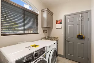 233 N 2680 St W, Hurricane, UT 84737 - Photo 23