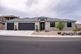 1245 N Main St, Hurricane, UT 84737 - Photo 1