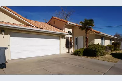 252 N 400 W #4, Saint George, UT 84770 - Photo 1