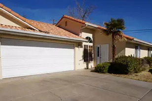 252 N 400 W, Saint George, UT 84770 - Photo 1