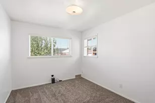 559 S 450 W, Cedar City, UT 84720 - Photo 17