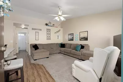 161 W 950 St S #S4, Saint George, UT 84770 - Photo 3