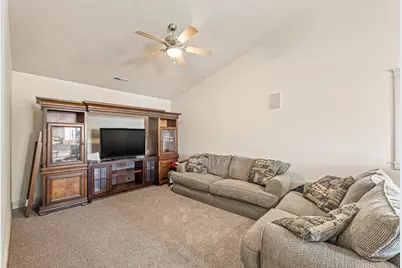 2246 E 440 N Cir, Saint George, UT 84790 - Photo 45