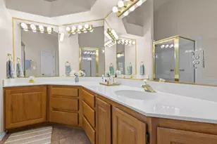 225 N Valley View Dr, Saint George, UT 84770 - Photo 17