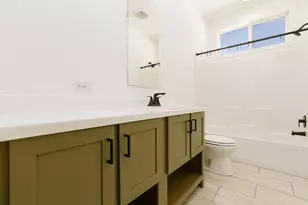 447 E Newel Ave, Hildale, UT 84784 - Photo 11