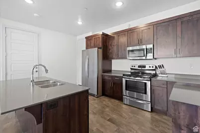 5160 W Villas North Dr #6-102/104, Hurricane, UT 84737 - Photo 3