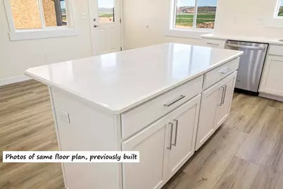 3887 N Hawks Landing Lp, Enoch, UT 84721 - Photo 5