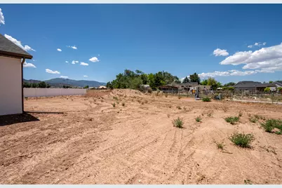 3887 N Hawks Landing Lp, Enoch, UT 84721 - Photo 35