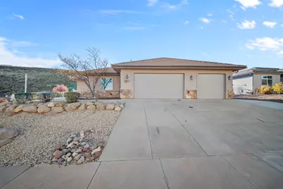 1907 N Creek Side Ct, Washington, UT 84780 - Photo 3