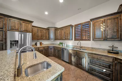 1907 N Creek Side Ct, Washington, UT 84780 - Photo 15