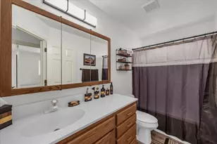 1050 W Red Hills Pkwy, Washington, UT 84780 - Photo 13