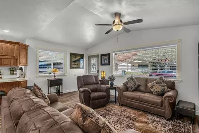 1050 W Red Hills Parkway #77, Washington, UT 84780 - Photo 3