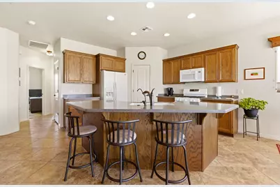 1360 W Ambassador Dr, Saint George, UT 84790 - Photo 13