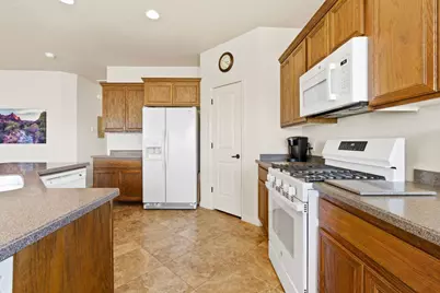 1360 W Ambassador Dr, Saint George, UT 84790 - Photo 15