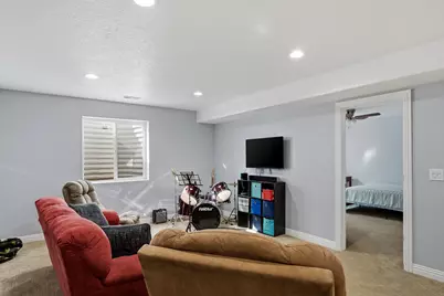 5222 N Tomahawk Dr, Enoch, UT 84021 - Photo 37