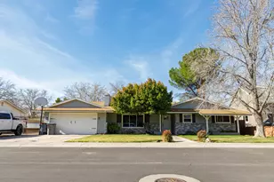 1627 W Rose Garden Ln, Saint George, UT 84790 - Photo 1