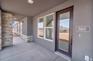 560 W Aqua Cove, Saint George, UT 84790 - Photo 3