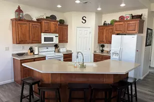 1630 E 2450 St S, Saint George, UT 84790 - Photo 5