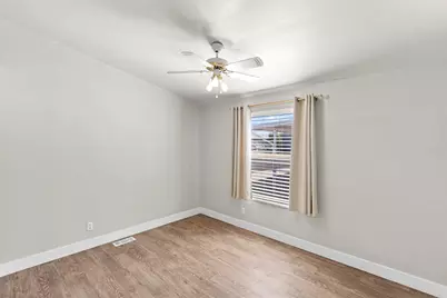 3829 W 20 N, Hurricane, UT 84737 - Photo 19