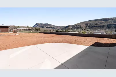 346 W Center St, Toquerville, UT 84774 - Photo 33