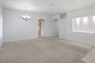 4602 Hathaway Dr, Roy, UT 84067 - Photo 37