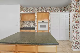 4602 Hathaway Dr, Roy, UT 84067 - Photo 45