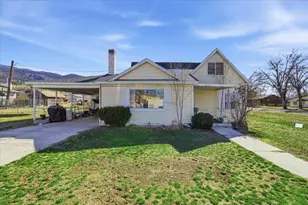 202 E 300 N St, Manti, UT 84642 - Photo 27
