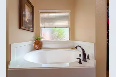 3571 W 250 N, Hurricane, UT 84737 - Photo 17