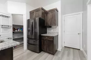 1673 E Mountain Trl, Saint George, UT 84790 - Photo 13